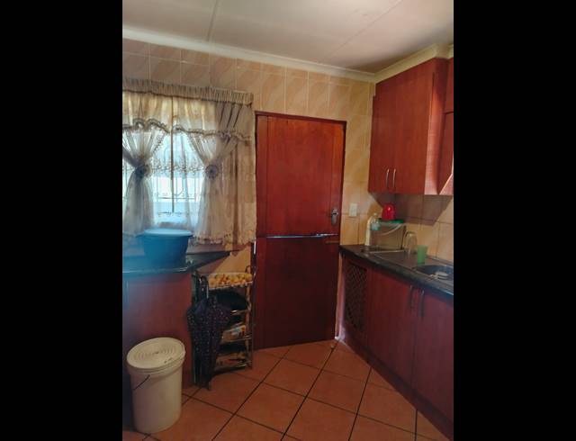 3 BEDROOM HOUSE FOR SALE IN SOSHANGUVE B